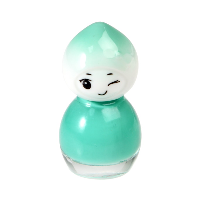 Esmalte de unhas verde água com tampa branca em forma de cabeça sorridente