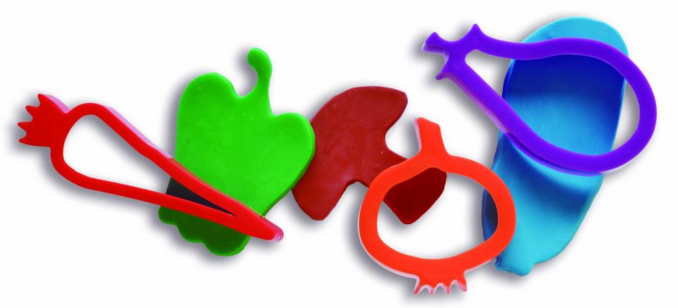 Moldes coloridos em formas de frutas e vegetais