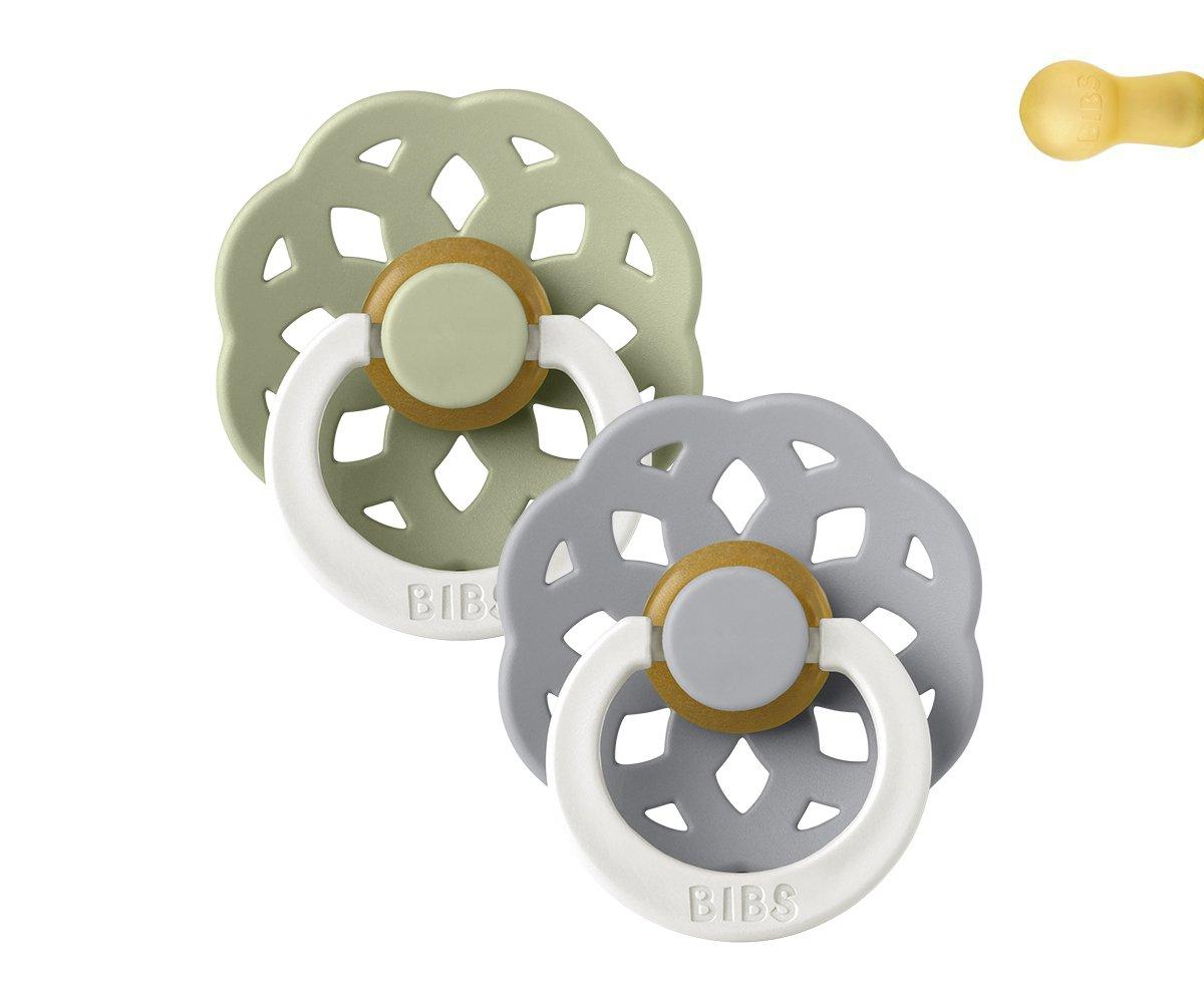 Dois chuchas BIBS com borda em forma de flor em verde e cinza