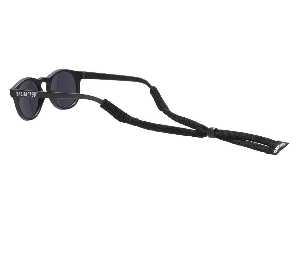 Óculos de sol pretos com cordão e texto RADIATORS