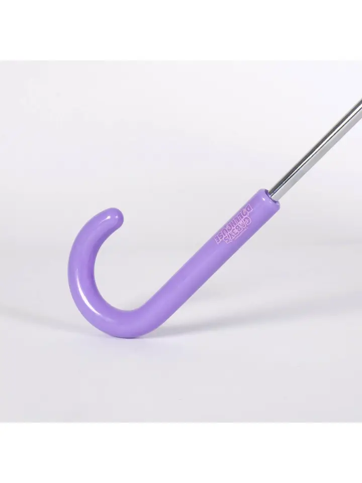 Punho roxo em forma de gancho com texto LONGCHAMP LE PLIAGE