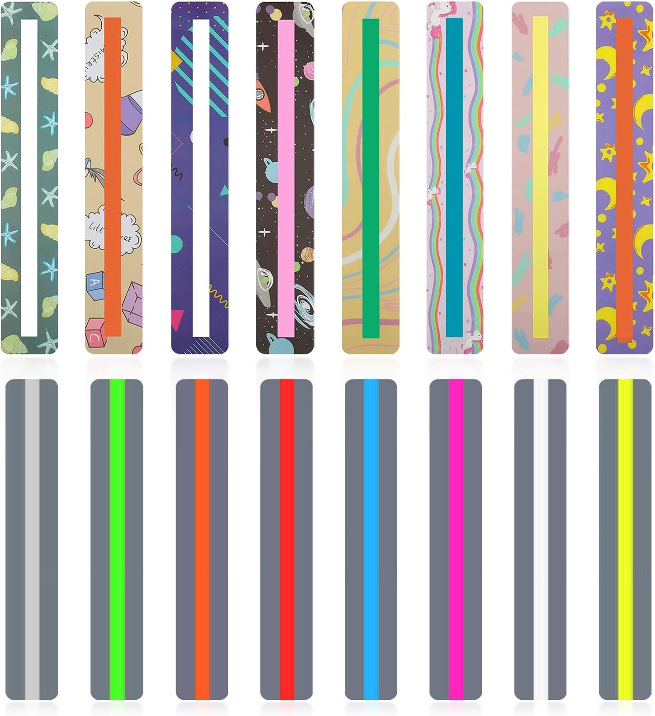 Colheres de plástico coloridas com padrões variados alinhadas em duas filas sobre fundo branco