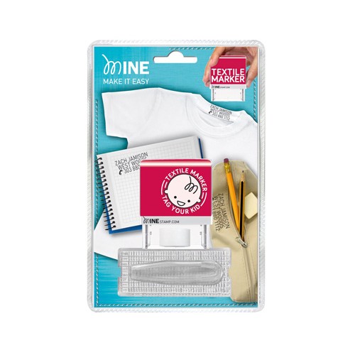 Conjunto de marcador de têxteis com carimbo, caderno, camisola branca e estojo amarelo em embalagem plástica