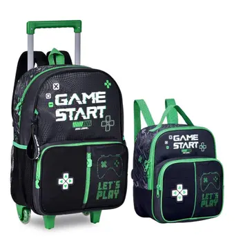 Mochila com rodinhas e lancheira preta e verde com texto 'GAME START' e 'LET'S PLAY'