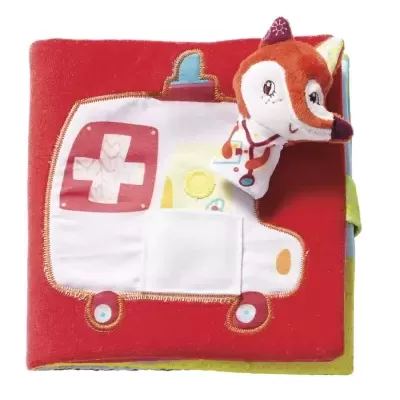 Livro infantil de tecido vermelho com ambulância bordada e peluche de raposa