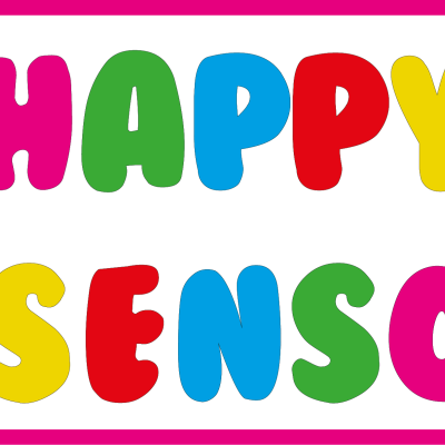 Palavras 'HAPPY SENSO' em letras coloridas arredondadas com contorno rosa