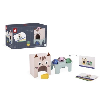 Jogo infantil de madeira com casa de gato, ratos de cores e queijo, e cartões ilustrativos