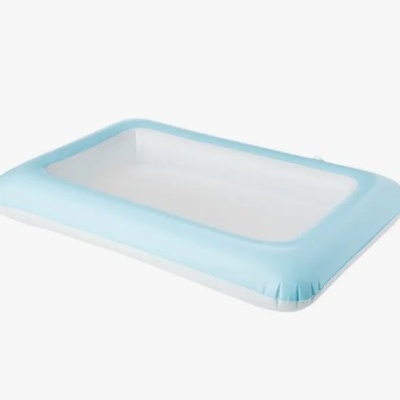 Piscina insuflável retangular azul claro e branco