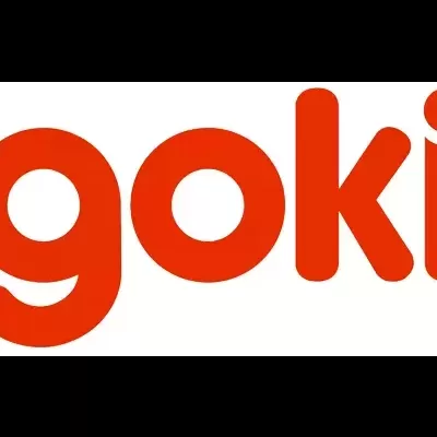 Logótipo da marca goki em letras laranja
