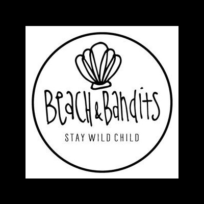Logótipo Beach & Bandits com concha e texto preto em fundo branco