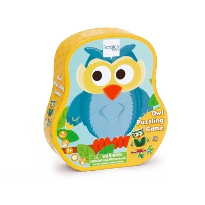 Embalagem amarela com jogo de puzzle infantil com coruja azul e amarela
