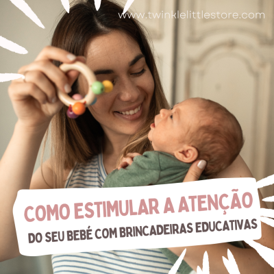 Mulher segura bebé e brinquedo de madeira colorido com texto promocional em português.