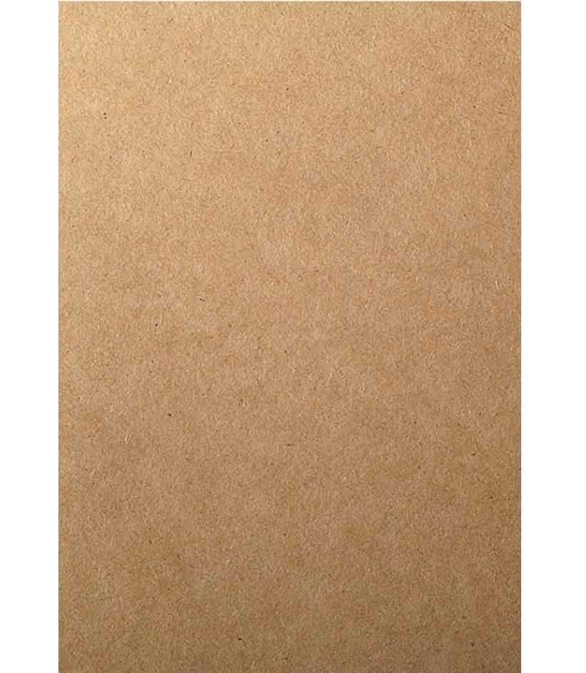 Superfície lisa de cartão castanho com textura visível.