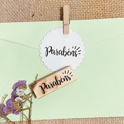 Carimbo&#x20;-&#x20;Parab&#x00E9;ns&#x20;-&#x20;2x5cm