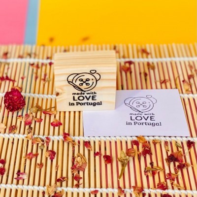 Carimbo&#x20;-&#x20;Made&#x20;with&#x20;LOVE&#x20;in&#x20;Portugal&#x20;-&#x20;4x4cm