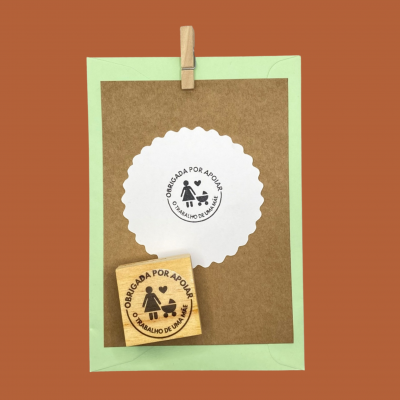 Carimbo&#x20;-&#x20;Obrigada&#x20;por&#x20;apoiar&#x20;o&#x20;trabalho&#x20;de&#x20;uma&#x20;m&#x00E3;e&#x20;-&#x20;4x4cm