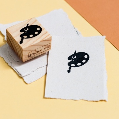 Carimbo&#x20;-&#x20;Paleta&#x20;de&#x20;tinta&#x20;com&#x20;pincel&#x20;-&#x20;3x3cm