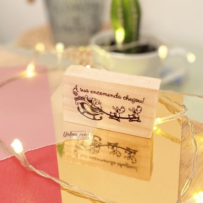 Carimbo&#x20;-&#x20;A&#x20;sua&#x20;encomenda&#x20;chegou&#x21;&#x20;Natal&#x20;-&#x20;4x7cm