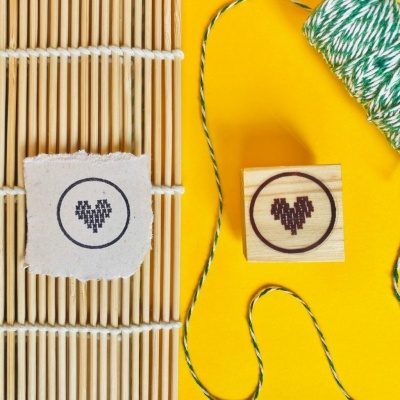 Carimbo&#x20;-&#x20;Cora&#x00E7;&#x00E3;o&#x20;Bordado&#x20;-&#x20;3x3cm