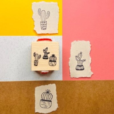 Carimbo&#x20;Cubo&#x20;-&#x20;Cactos&#x20;-&#x20;3x3cm