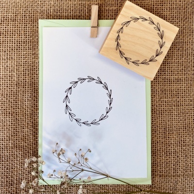 Carimbo&#x20;-&#x20;C&#x00ED;rculo&#x20;Floral&#x20;-&#x20;6x6cm