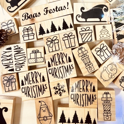 Carimbo&#x20;-&#x20;Pinheiro&#x20;de&#x20;Natal&#x20;-&#x20;4x7cm