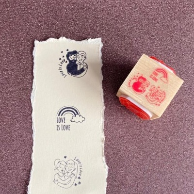 Carimbo&#x20;Cubo&#x20;-&#x20;Love&#x20;is&#x20;Love