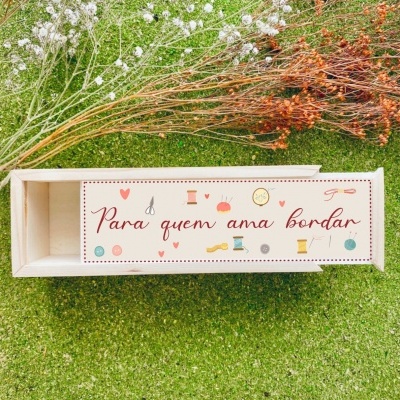 Caixa&#x20;para&#x20;carimbos&#x20;-&#x20;Para&#x20;quem&#x20;ama&#x20;Bordar&#x20;-&#x20;Pequena