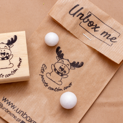 Carimbo&#x20;-&#x20;Este&#x20;pacote&#x20;cont&#x00E9;m&#x20;amor&#x20;&#x28;Natal&#x29;&#x20;-&#x20;5x5cm