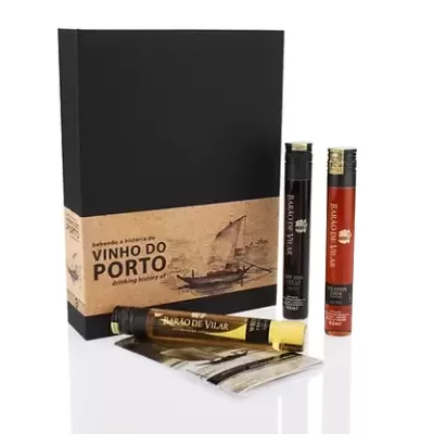 Conjunto de vinho do Porto em tubos e caixa preta com etiqueta bege.