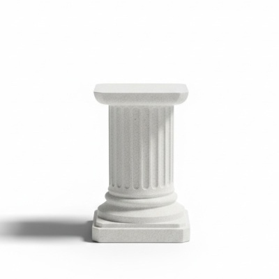 Coluna decorativa branca com base quadrada e sulcos verticais