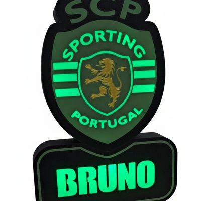 Plaqueta do Sporting Portugal com nome BRUNO em verde luminoso