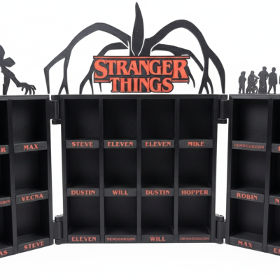 Organizador preto com divisórias e nomes de Stranger Things em vermelho com silhuetas e logo da série