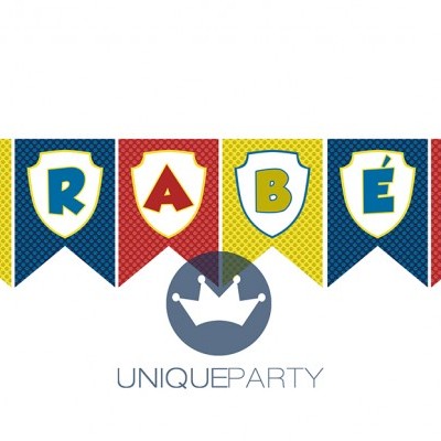 Bandeirola decorativa colorida com a palavra PARABÉNS e escudos nas extremidades.