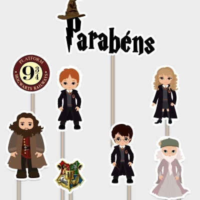 Toppers para bolos com personagens e símbolos de Harry Potter e texto 'Parabéns'.