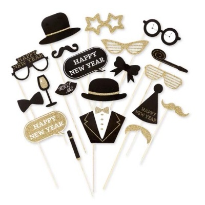 Acessórios para festa de Ano Novo em preto, branco e dourado com frases 'HAPPY NEW YEAR'