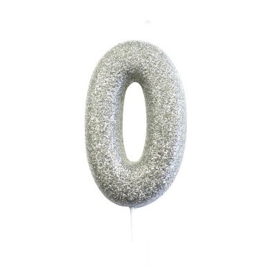 Vela prateada de número 0 com brilho