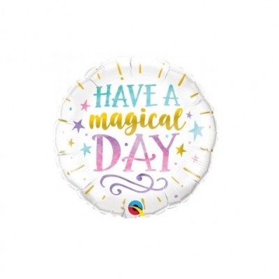 Balão redondo branco com texto colorido de felicitações