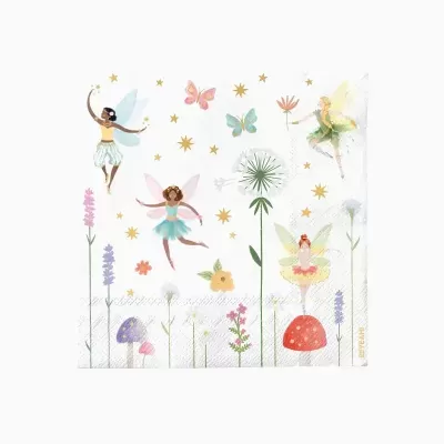 Guardanapo branco com fadas, flores, estrelas e borboletas desenhadas