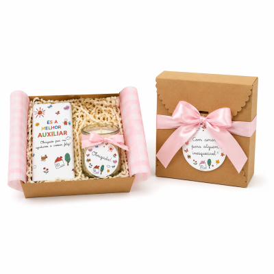Caixa oferta com vela e barra de chocolate decoradas, laço rosa
