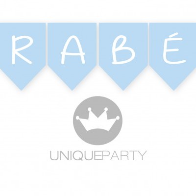 Faixa decorativa azul claro a formar a palavra PARABÉNS com balões de ar quente desenhados nas extremidades