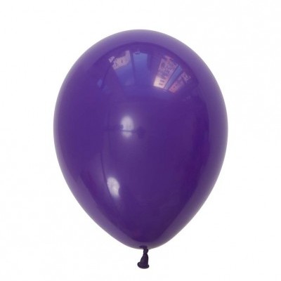 Balão roxo de látex com superfície brilhante