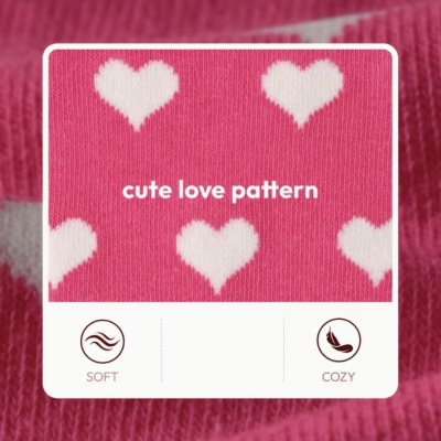 Tecido rosa com corações brancos e texto cute love pattern