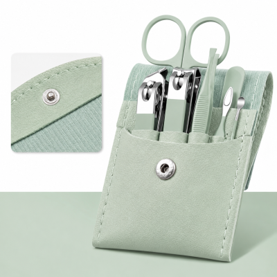 Conjunto de higiene para unhas em estojo verde menta com várias ferramentas