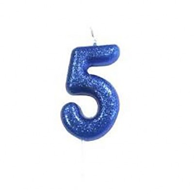 Vela de aniversário azul com forma do número 5 e glitter