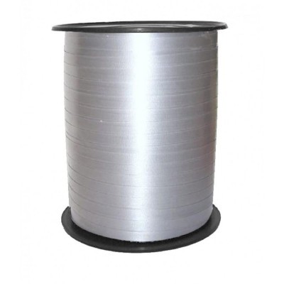 Rolo de fita decorativa prateada lisa em carretel preto