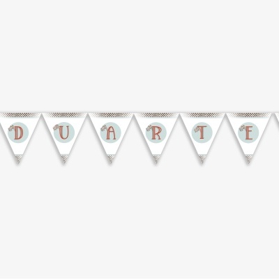 Bandeirola decorativa branca com letras douradas e carros vermelhos