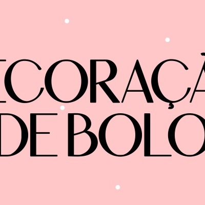 Texto DECORAÇÃO DE BOLO em preto sobre fundo rosa com pontos brancos