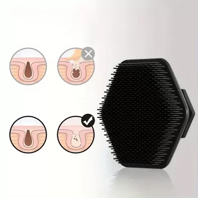 Escova de limpeza facial preta hexagonal com cerdas