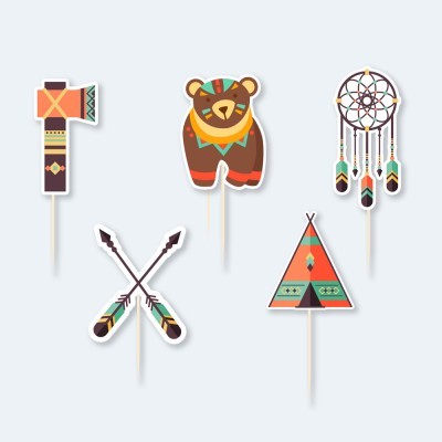 Cinco toppers para bolos com tema indígena coloridos e palitos de madeira